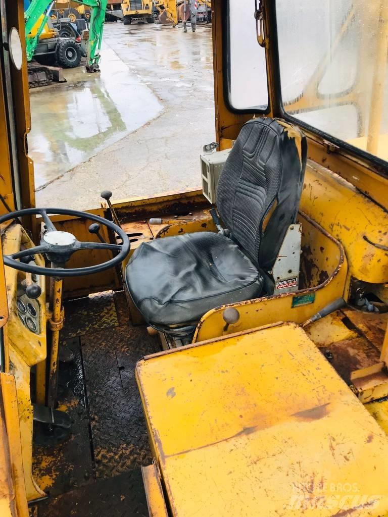 CAT 944 Incarcator pe pneuri