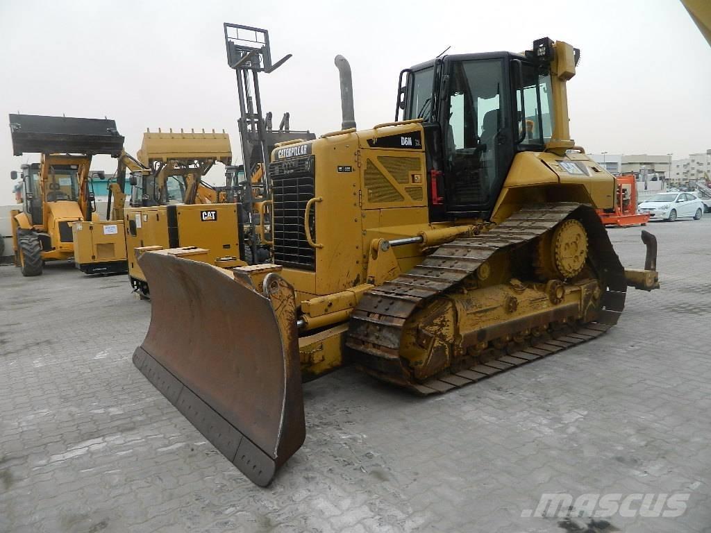 CAT D 6 N XL Buldozere pe senile