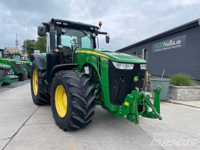 John Deere 8335 r Tractoare