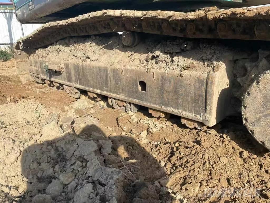 Kobelco SK 200-8 Excavatoare pe șenile
