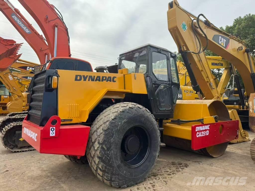 Dynapac CA 251 D Compactoare monocilindrice