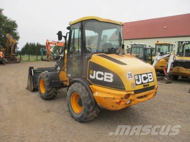 JCB 406 B Incarcator pe pneuri
