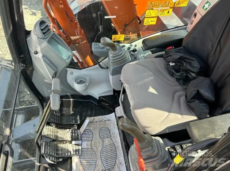 Hitachi ZX 85 US-6 Excavatoare 7t - 12t