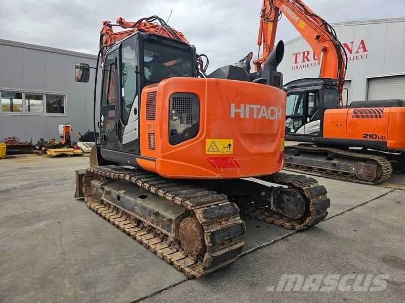 Hitachi ZX 135 US-6 Excavatoare pe șenile
