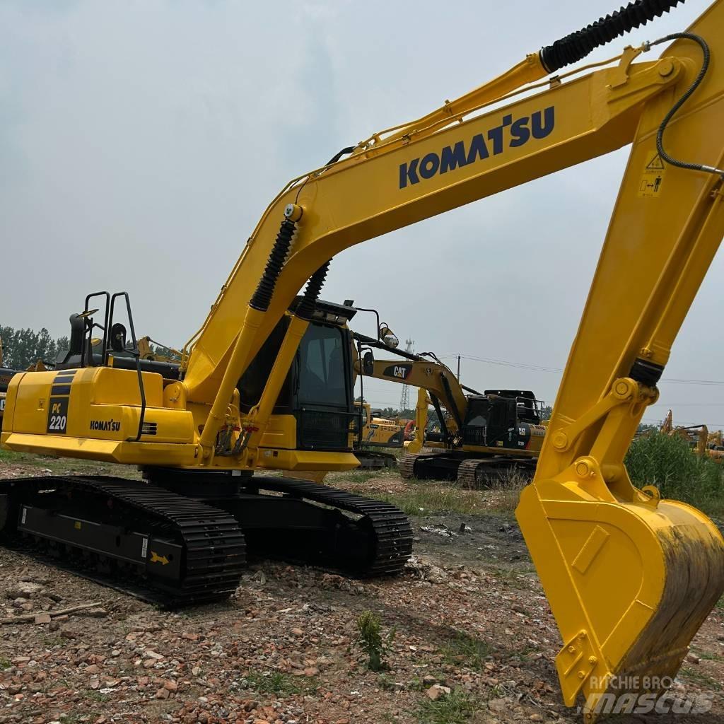 Komatsu 220-8 Excavatoare pe șenile
