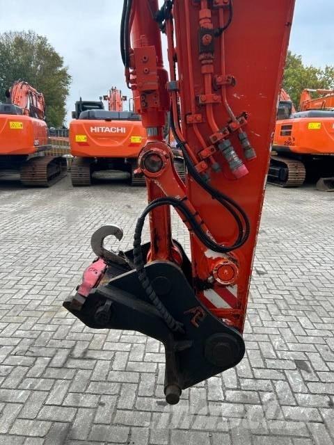 Hitachi ZX 170 W-3 Excavatoare cu roti