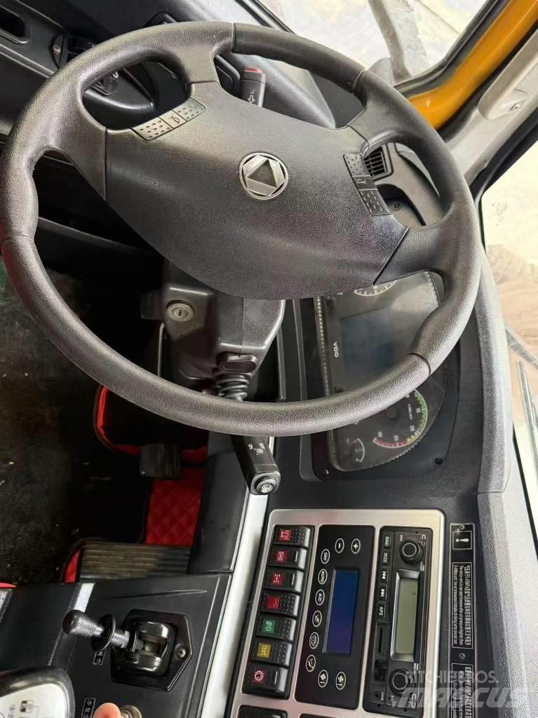 XCMG QY 50 KA Macara pentru orice teren