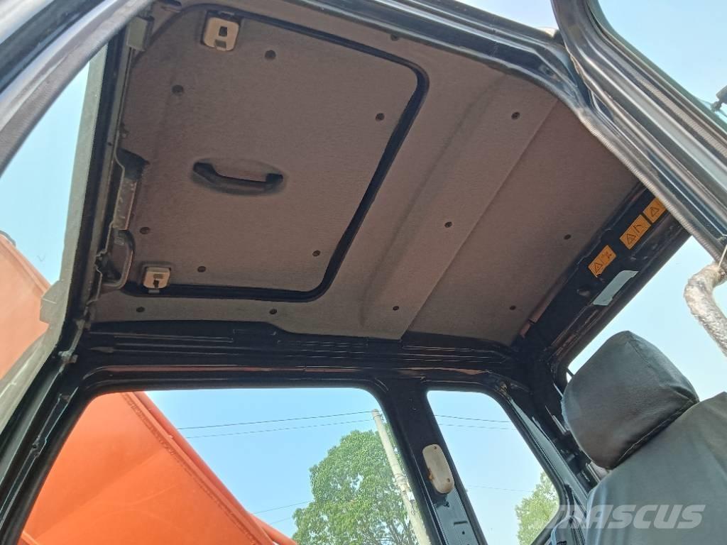 Hitachi ZX 160 Excavatoare pe șenile
