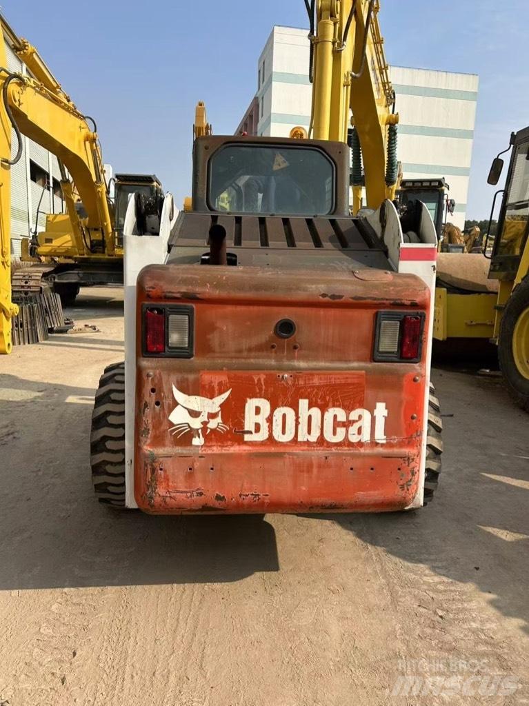 Bobcat S 220 Mini incarcator