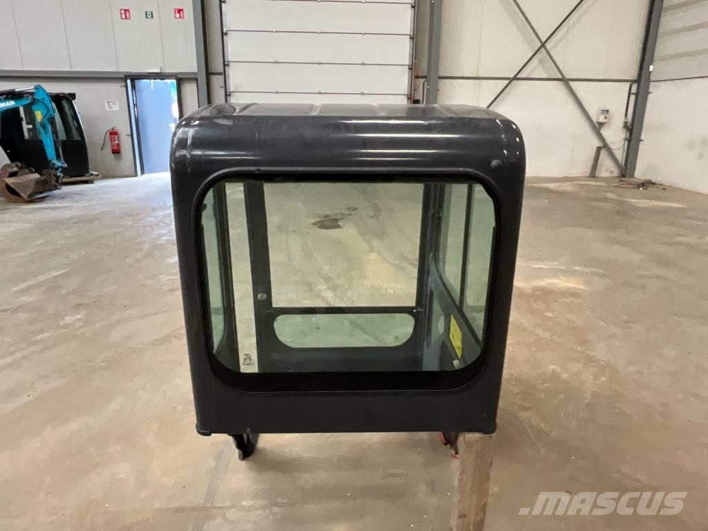 Bobcat E 16 Cabine si interior