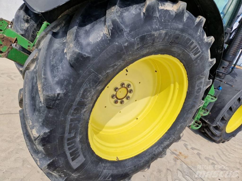 John Deere 6115 R Tractoare