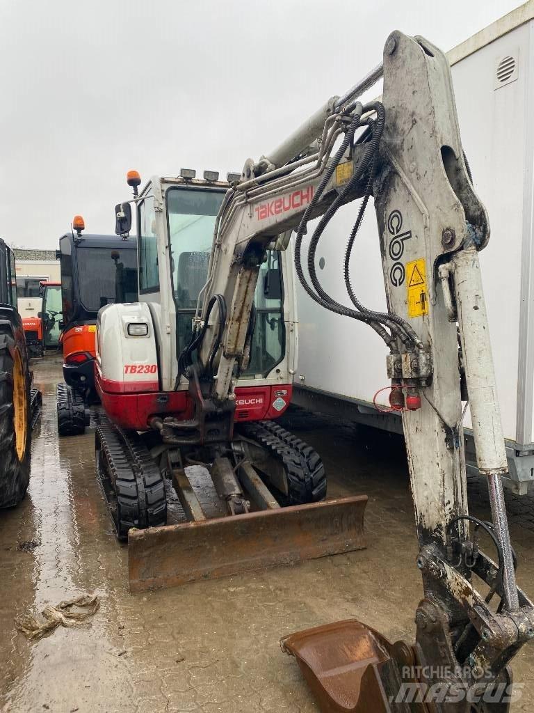 Takeuchi TB 230 Mini excavatoare < 7t