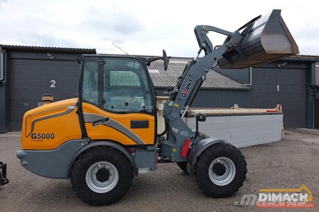 GiANT G5000 Incarcator pe pneuri