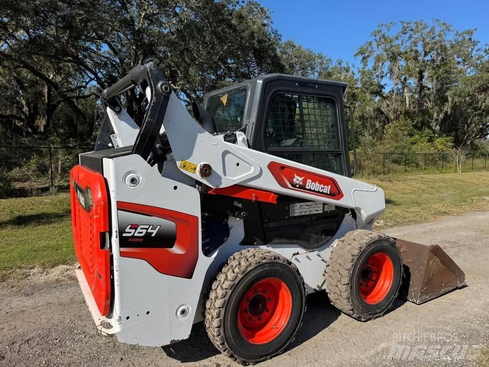Bobcat S 64 Mini incarcator