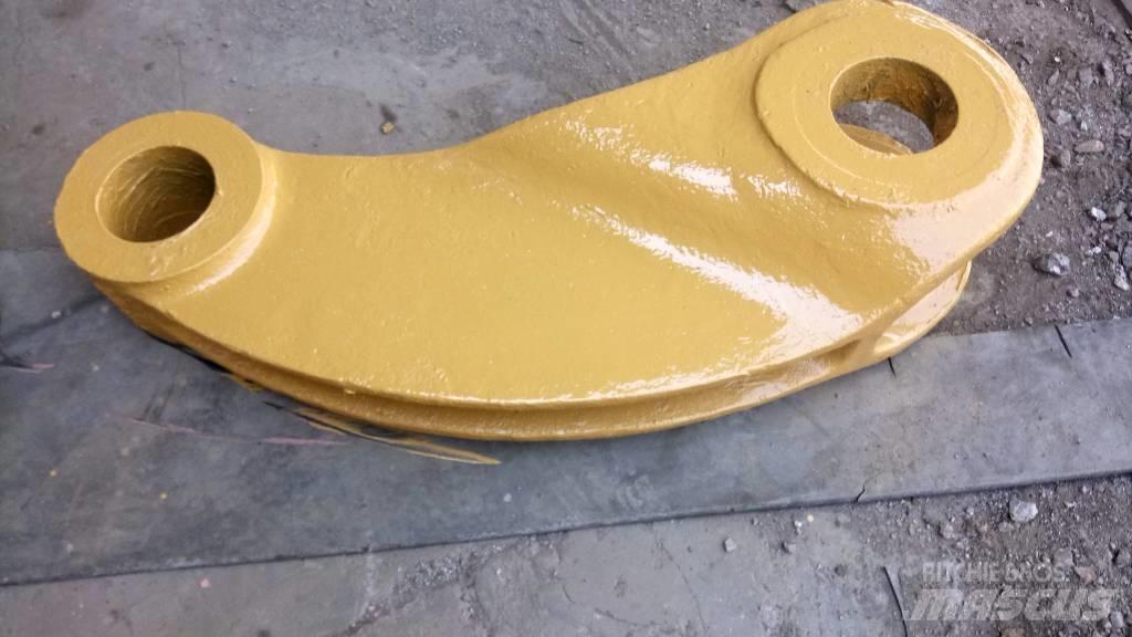 CAT 245 Sasiuri si suspensii