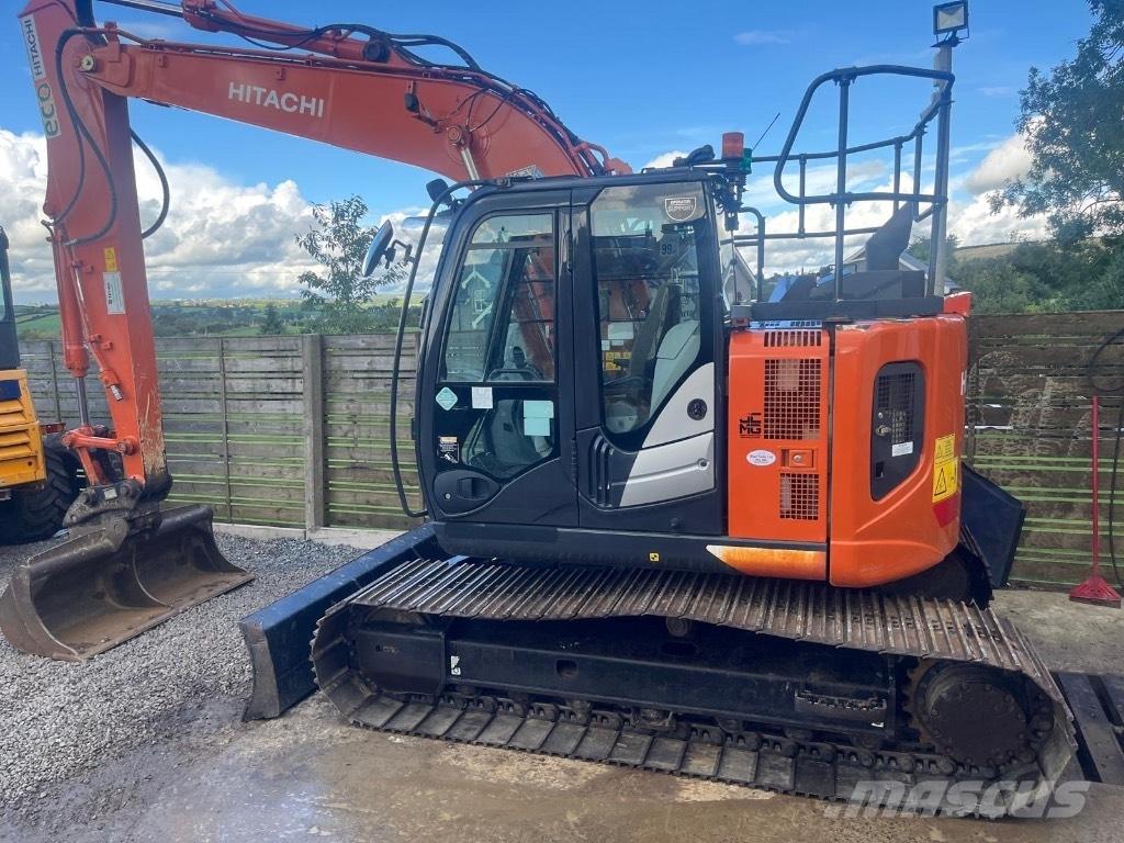 Hitachi ZX 135 US-6 Excavatoare pe șenile
