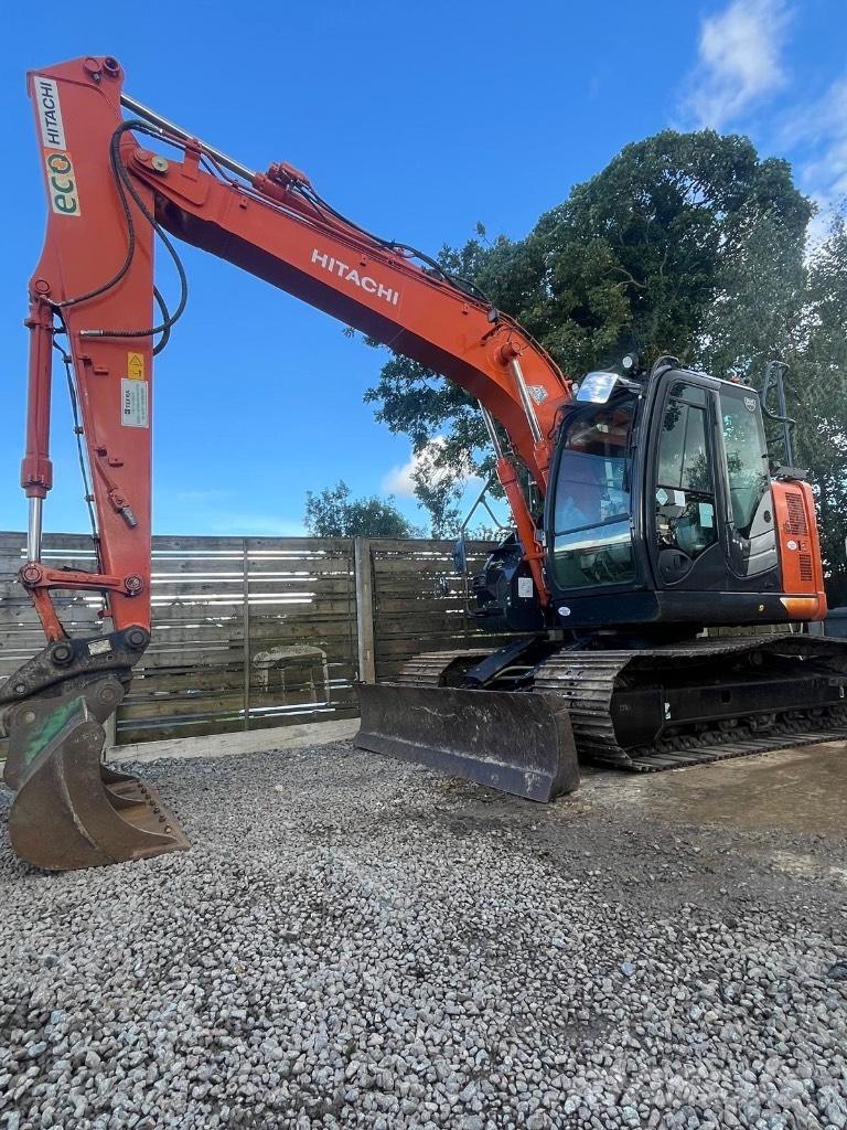 Hitachi ZX 135 US-6 Excavatoare pe șenile
