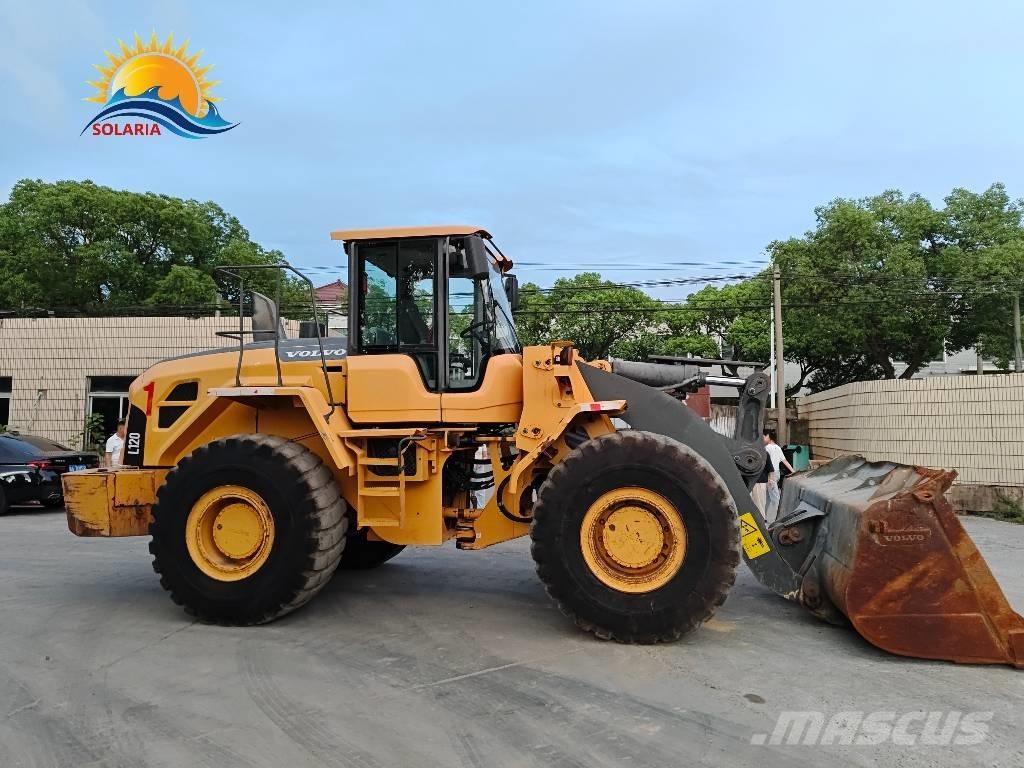 Volvo L 120 Incarcator pe pneuri