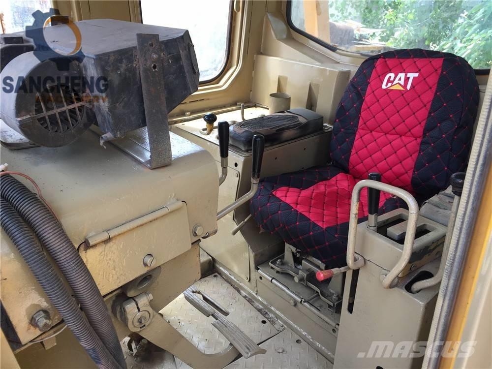 CAT D 8 K Buldozere pe senile