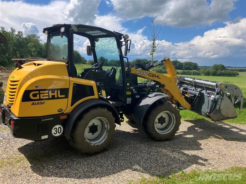Gehl AL 650 Incarcatoare multifunctionale