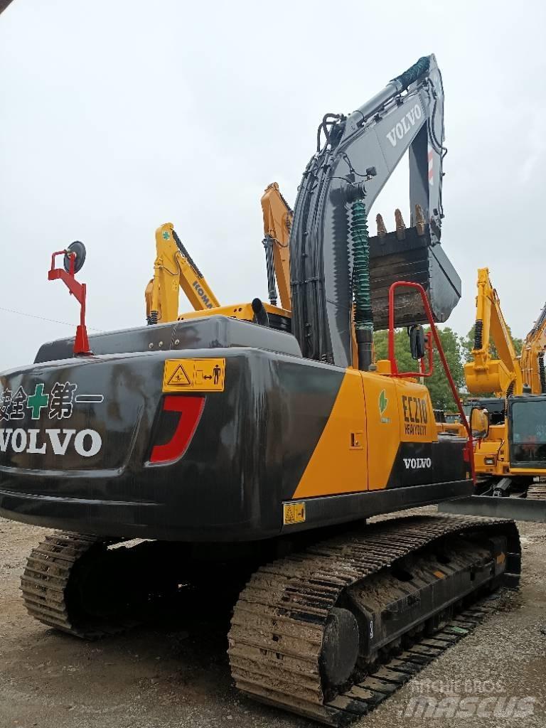 Volvo EC 210 Excavatoare pe șenile
