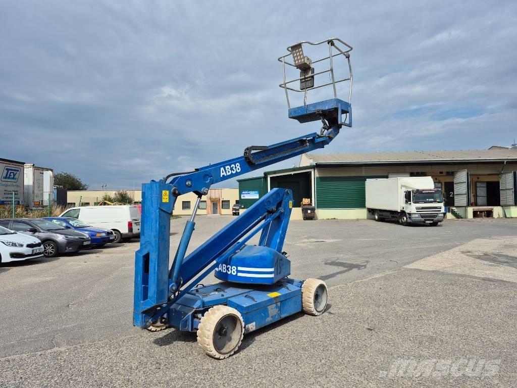 UpRight AB38 Nacele cu brat articulat