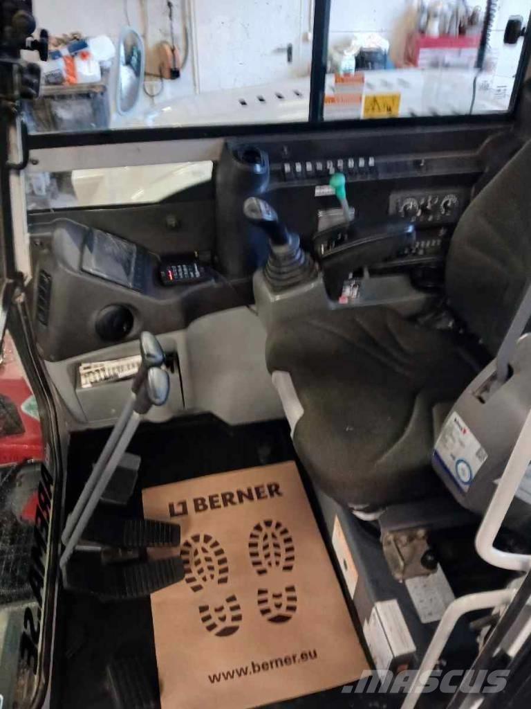 Takeuchi TB 290 Excavatoare 7t - 12t