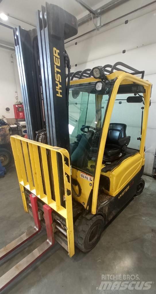 Hyster J 2.0 XN LWB Stivuitor electric