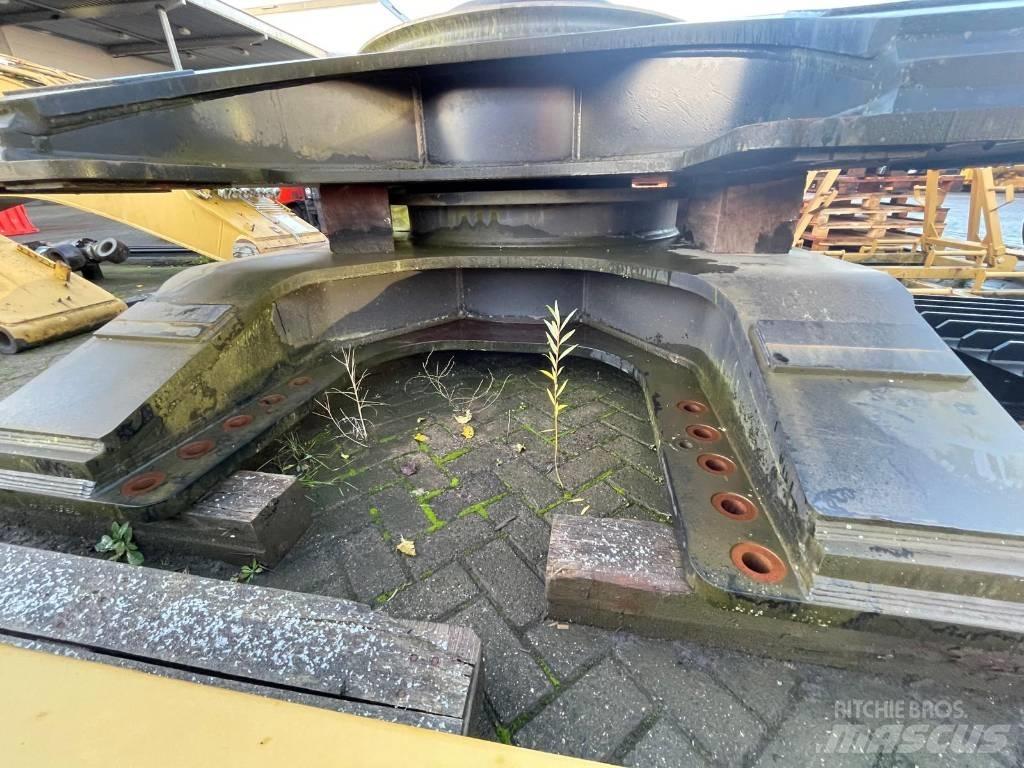 CAT 352 F Sasiuri si suspensii