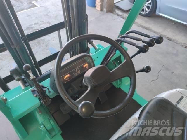 Mitsubishi FD 25 Stivuitor diesel