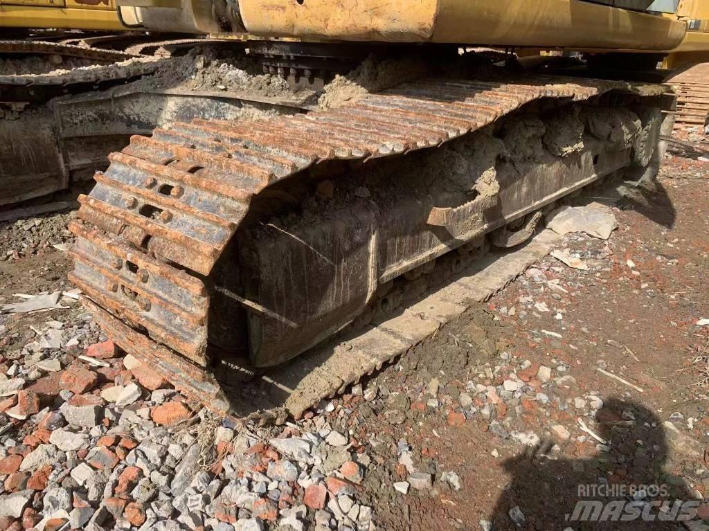CAT 323D2 Excavatoare pe șenile

