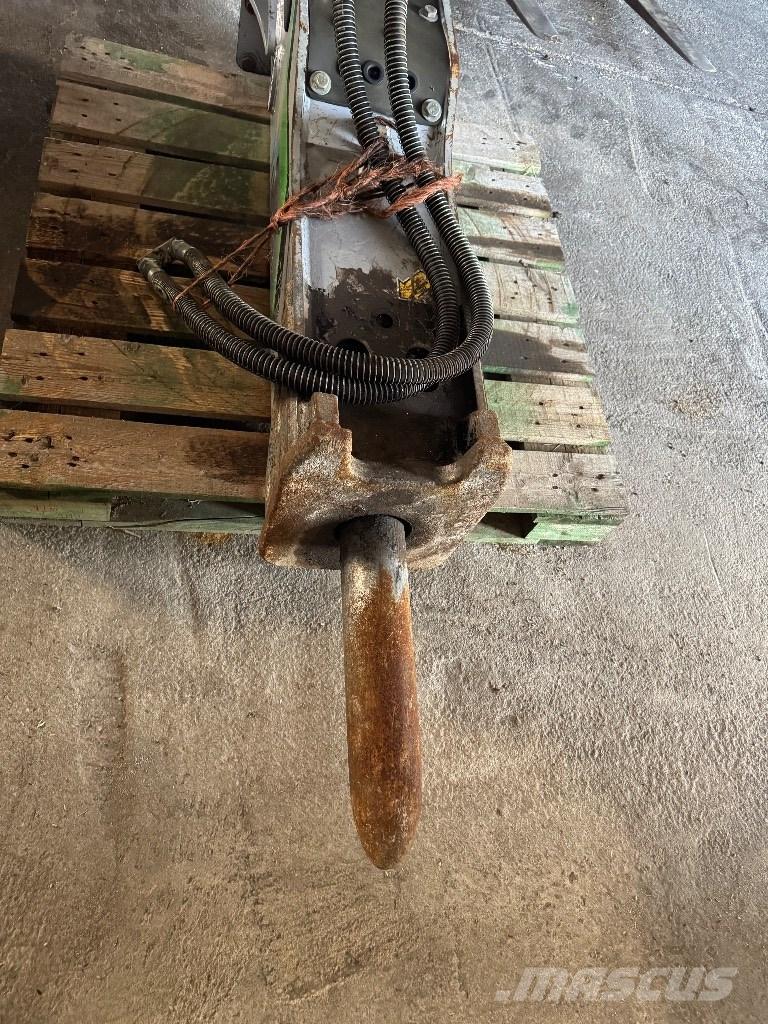 Hyundai R140W-9A Excavatoare cu roti