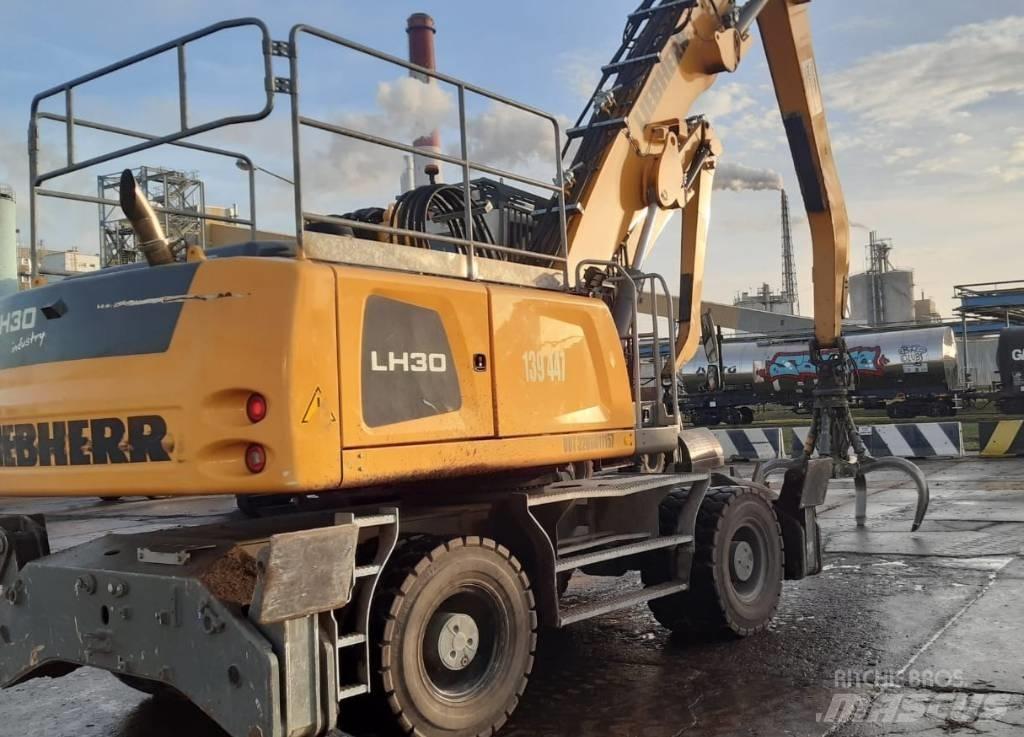 Liebherr LH 30 M Paleta de manipulare
