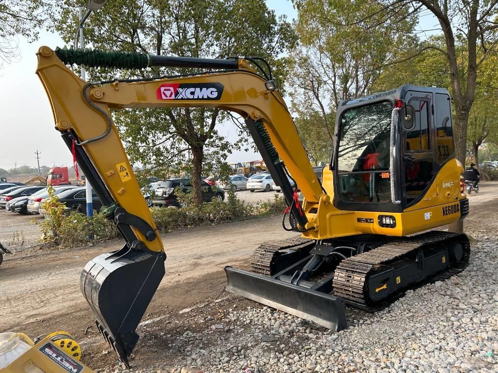 XCMG XE60DA Excavatoare 7t - 12t