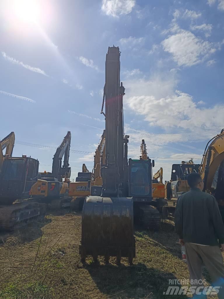 Volvo EC 210 Excavatoare pe șenile
