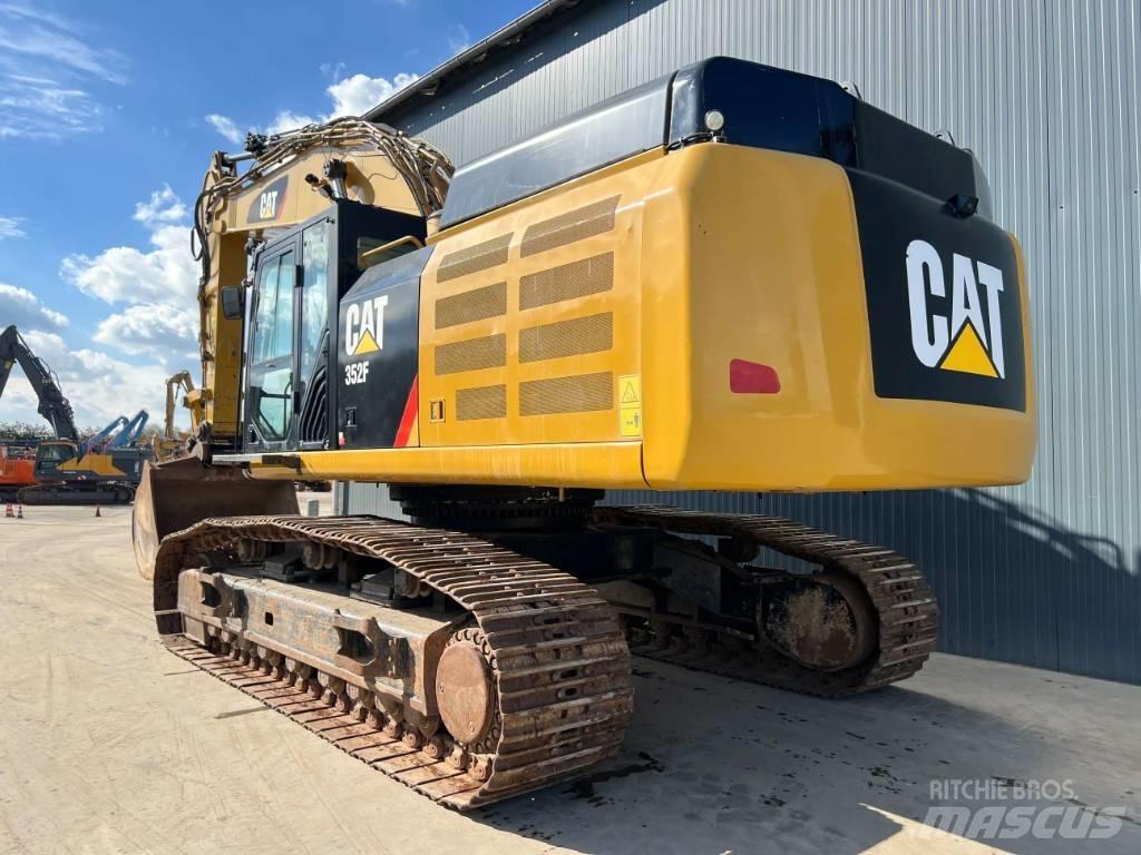 CAT 352F Excavatoare pe șenile
