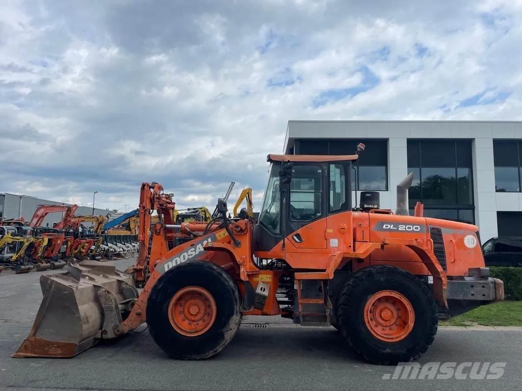 Doosan DL200-3 | A/C Incarcator pe pneuri