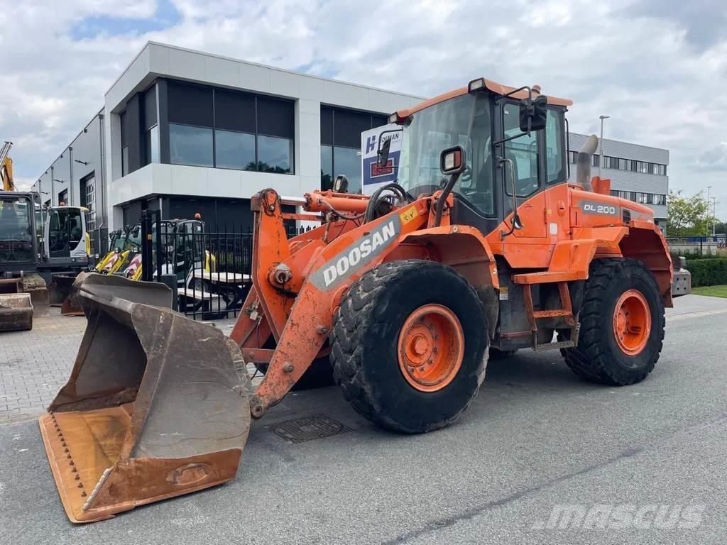 Doosan DL200-3 | A/C Incarcator pe pneuri