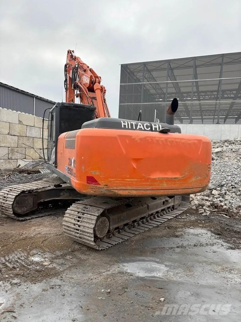 Hitachi ZX250LC-5B Excavatoare pe șenile
