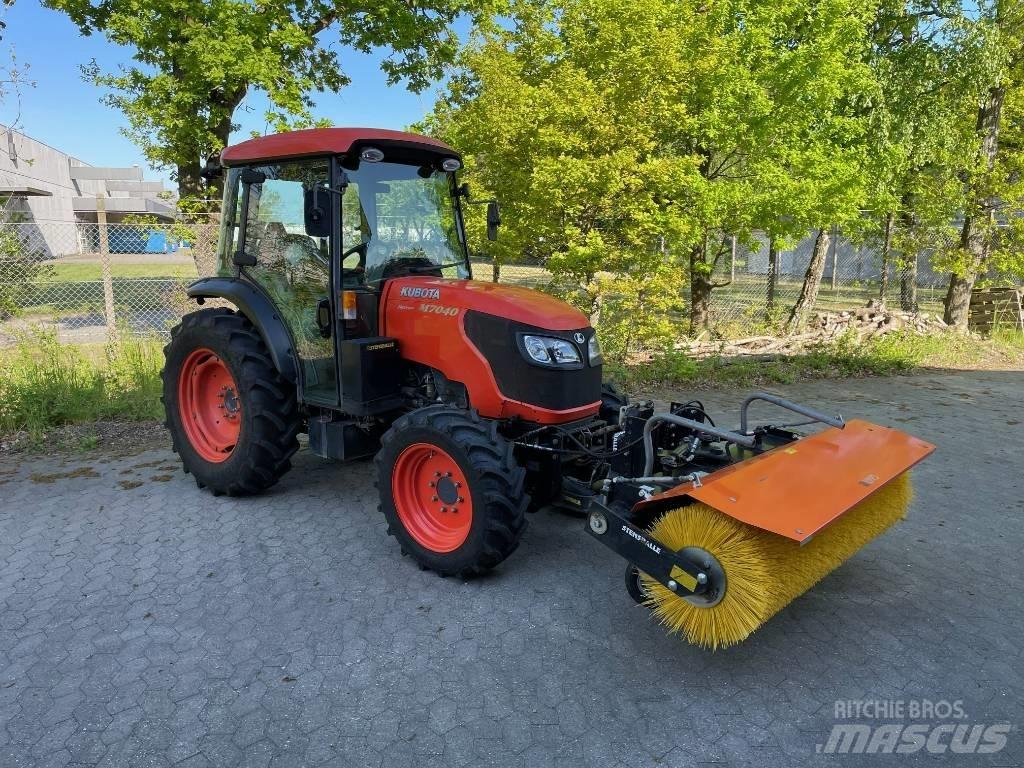 Kubota M 7040 Tractoare