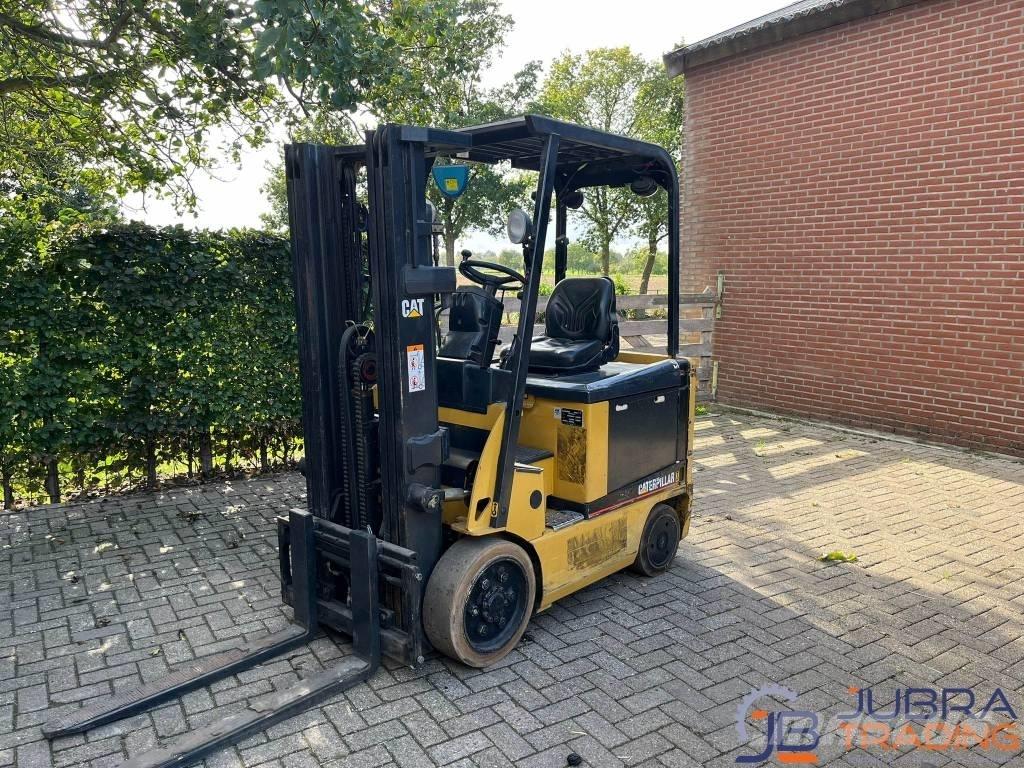 CAT EC25N Stivuitor electric