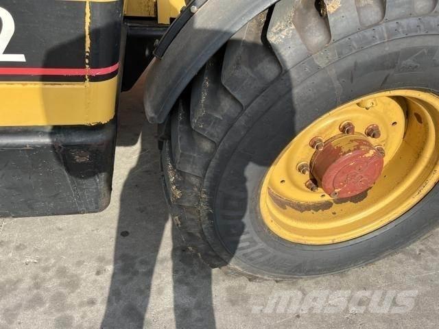 CAT TH62 Manipulatoare agricole