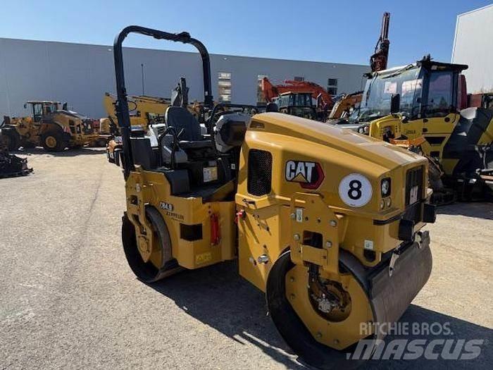 CAT CB4.0 Cilindri compactori dubli