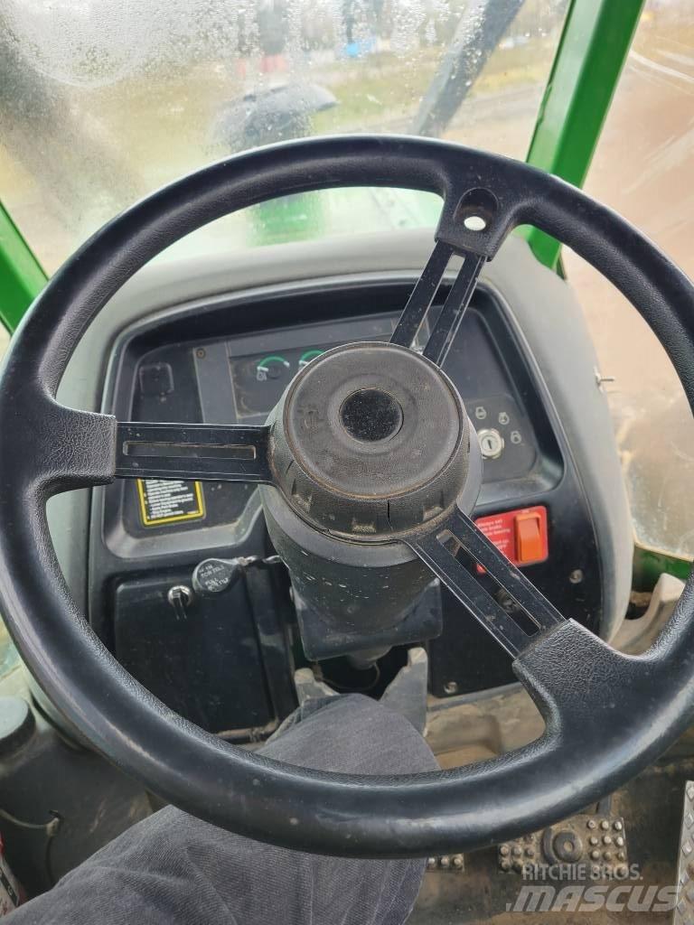 John Deere 748 H Utilaje de manevrarea a bustenilor