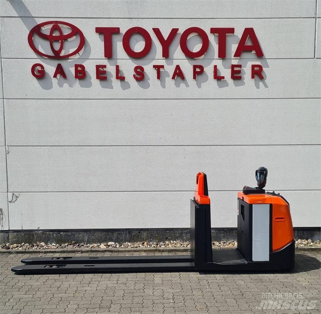 Toyota OSE 250 Stivuitoare de micã inaltime pentu logistica