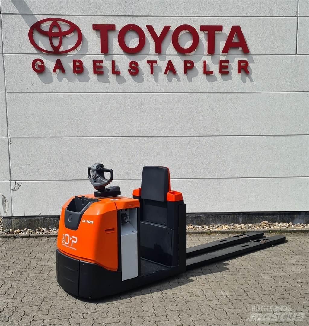 Toyota OSE 250 Stivuitoare de micã inaltime pentu logistica