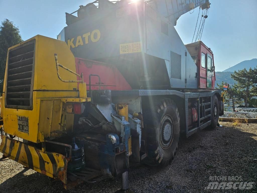 Kato SS 500 Macara teren accidentat