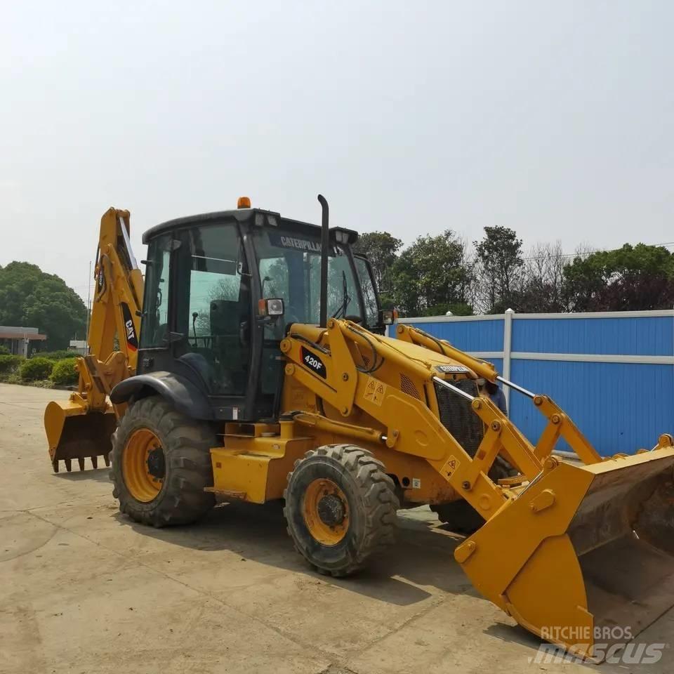 CAT 420 F Buldoexcavatoare