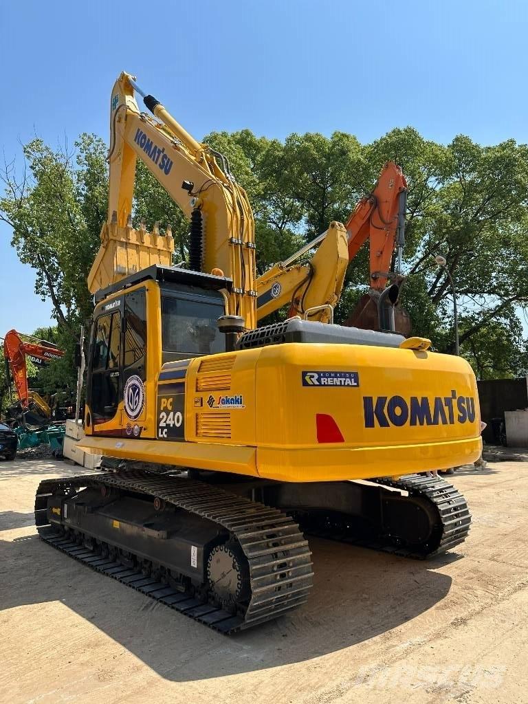 Komatsu PC 240 Excavatoare pe șenile

