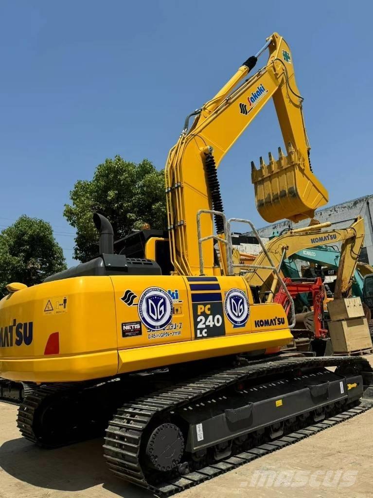 Komatsu PC 240 Excavatoare pe șenile

